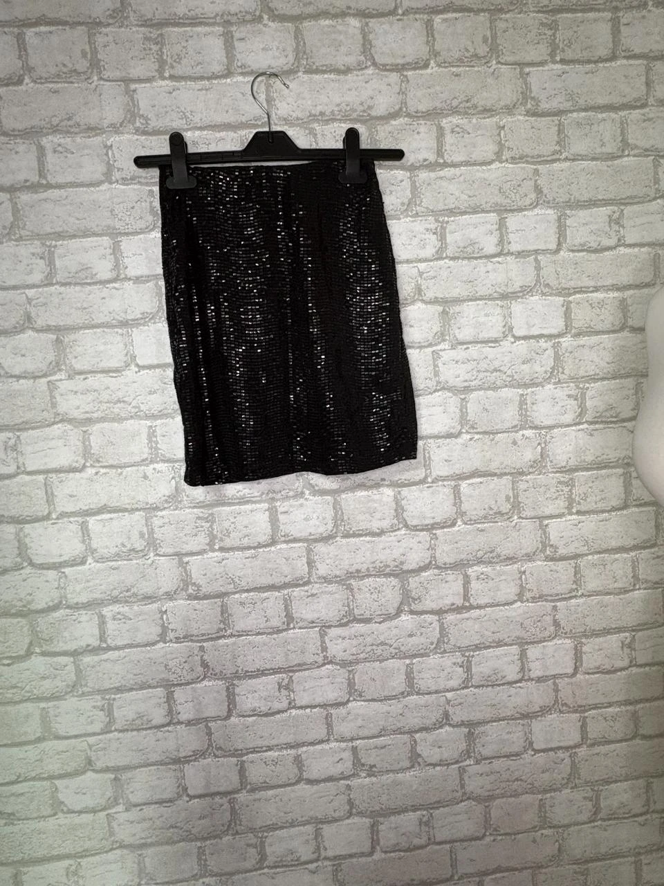 Black sequin skirt size 32 – photo 2